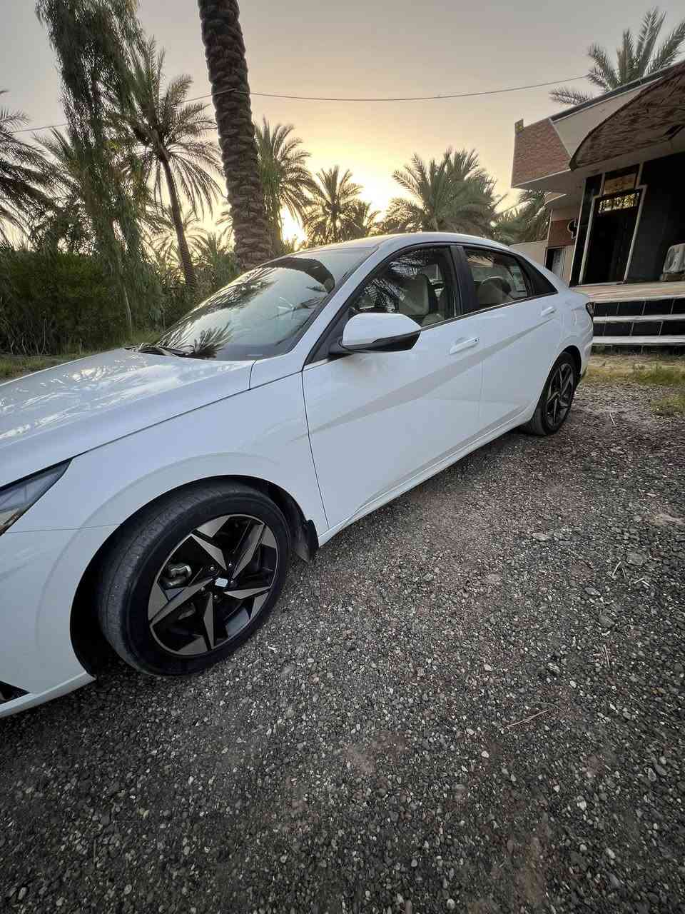 السلام عليكم 
هونداي النترا 2023جديد  للبيع
كفاله عامه ماعدا بارد بسيط باب الصدر

سعة المحرك:- 2000دوش
الموديل 2023
🔸عداد المشي73 الف 
🔸 فتحه سقف 
🔸بصمة تشغيل 
🔸بصمة أبواب
🔸بصمة صندوق 
🔸تشغيل عن بعد
🔸مدخلين شحن واوكس
🔸كامره خلفيه دواره
🔸حساسات اطارات 
🔸مثبت سرعه Cross
🔸اضوية اماميه LED زنون 
🔸نضام ترحيب عند الاقتراب 
🔸مانع انزلاق 
🔸دخول ذكي 
🔸نظام قيادة ذاتية 
🔸انارة اضوية اوتوماتيك
🔸نظام GPS + خرائط 
🔸3 أنظمة قيادة (eco,Nor, sport) 
🔸شاشة اعطال الكترونية 
🔸زر عرض الكاميرا
🔸شحن واير ليس 
🔸تحكم ستيرن 
🔸كشنات جلد ابيض تحكم كهربائي 
مكان السياره. كربلاء
السعر ( 167) وبيهه مجال

‭***********
