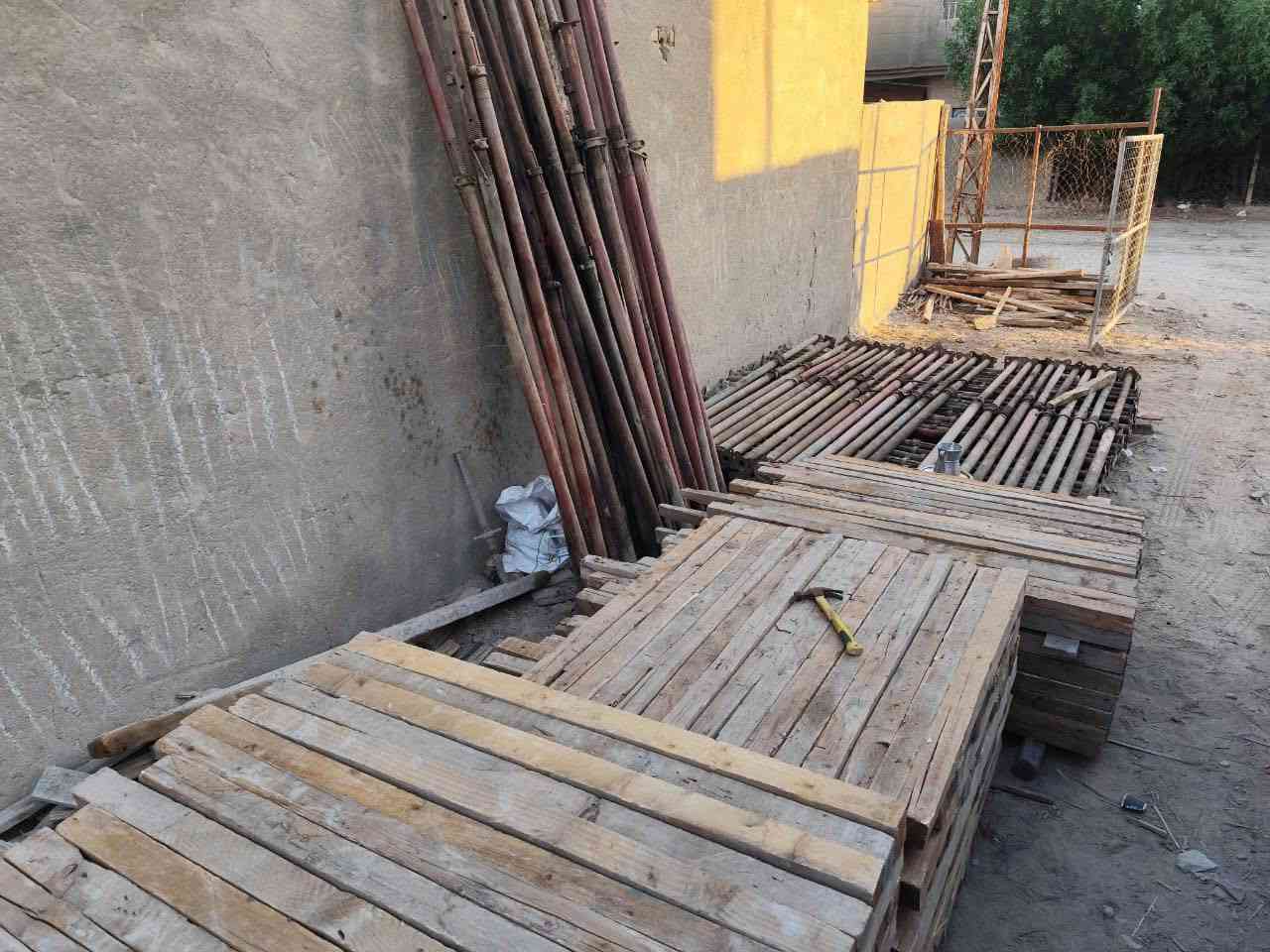 سير طول متر ونص للبيع 3*3 اتصل  أو واتساب ***********
