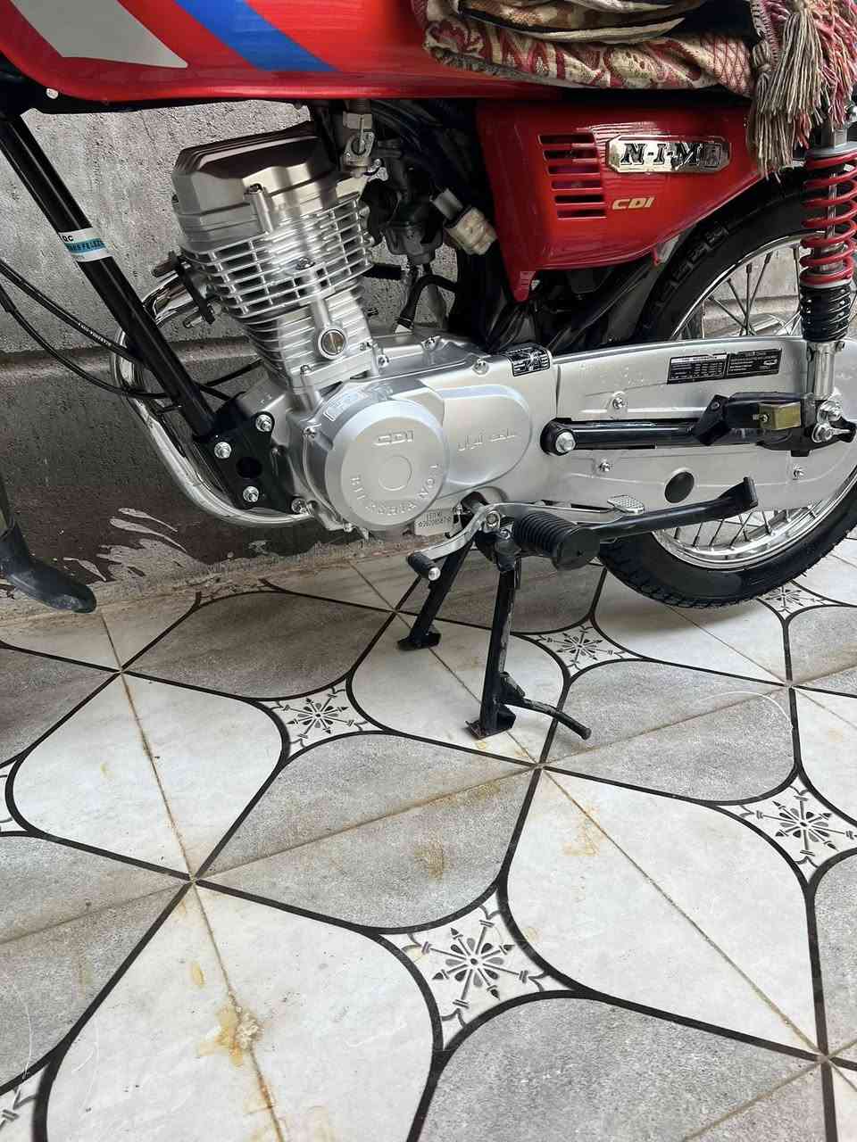 السلام عليكم
اربعه كير للبيع مديل 26اوراق سكنر تحويل مباشر 
الدراجه بعدهي جديده لون احمر مكاني كربلاء كنطره السلام الشراي يتصل وبي خير ويدلل 

***********
