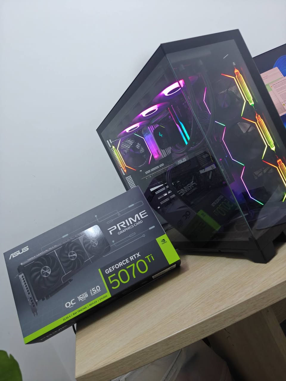 Case: Xigmatek 8X Fan RGB 

CPU : RYZEN 7 9800X 3D + Contact frame
CPU Cooler: Liquid DEEPCOOL LS720 360MML 3X Fan

GPU: RTX 5070Ti 16GB Asus Prime Oc 3X Fan

RAM:(2*16) 32GB  6000MHZ G-Skills DDR5q 
Motherboard: Asus Prime X870-P

Hard: 1TB SSD NVME M.2 Kingston

PowerSupply: 850 Watt 80+ Gold DEEPCOOL 3.1 

Whatsapp: ***********
