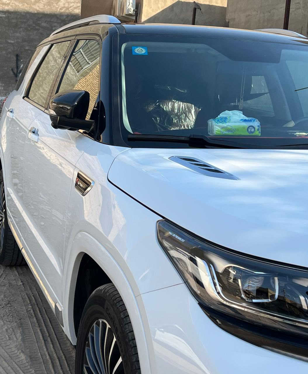 السلام عليكم
}
شانجان CS95 موديل 2023  
فول مواصفات – أعلى فئة  
حرّة باسمي مباشرة  
ضمان شركة البخيت ساري  

الممشى: 32,000 كم فقط  

السيارة استخدام شخصي نظيف جداً، بدون حوادث أو صبغ، بحالة ممتازة وجاهزة للفحص بأي مكان.  

المواصفات:  
- محرك 2.0 تيربو قوي  
- دفع رباعي  
- كاميرات 360 درجة  
- فتحة سقف بانوراما  
- مقاعد جلد كهرباء (تبريد + تدفئة)  
- شاشة كبيرة + نظام ملاحة  
- تشغيل بصمة ودخول ذكي  
- مثبت سرعة وأنظمة أمان كاملة  

ما تحتاج أي صرف.  

السعر: 20,000 دولار  
قابل للتفاوض للجادين فقط.  

للاستفسار خاص أو اتص شانجان CS95 موديل 2023  
فول مواصفات – أعلى فئة  
حرّة باسمي تحويل ثاني يوم 
ضمان شركة البخيت ساري  

الممشى: 32,000 كم فقط  

السيارة استخدام شخصي نظيف جداً، بدون حوادث أو صبغ، بحالة ممتازة وجاهزة للفحص بأي مكان.  

المواصفات:  
- محرك 2.0 تيربو قوي  
- دفع رباعي  
- كاميرات 360 درجة  
- فتحة سقف بانوراما  
- مقاعد جلد كهرباء (تبريد + تدفئة)  
- شاشة كبيرة + نظام ملاحة  
- تشغيل بصمة ودخول ذكي  
- مثبت سرعة وأنظمة أمان كاملة  

ما تحتاج أي صرف.  

السعر: 20,000 دولار  (دفترين)
قابل للتفاوض.  

للاستفسار خاص أو اتصل ***********
