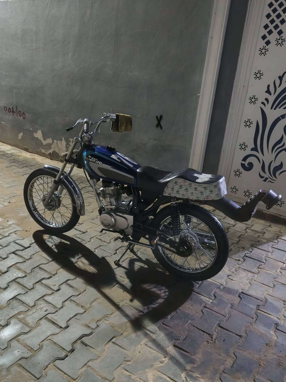 سلام عليكم دراجه اربع كير للبيع  او مراوس اصولي مديل ١٨ تعميره ٢٥ دراجه نضيفه مكينه انتنس شرط الفصله ومعدل وشلعه دراجه اصولي الشراي خاص مفتوح او مراوي


**إذا كنت صاحب هذا الإعلان وتريد حذفه لأي سبب، رجاءا أرسل رسالة إلى الدعم الفني**