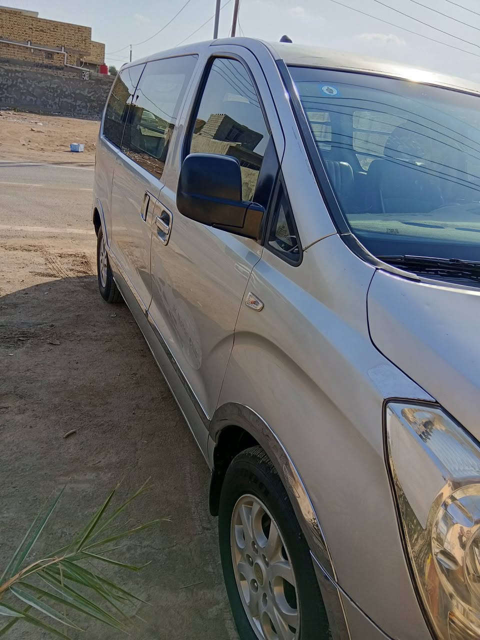 سلام عليكم عندي ستاراكس مسكر اصل فان موديل 10 كير عادي مكينه وكير جيد بيه خيط بخار كهربائية كامله تبريد كله شغال تاير حداديه جيد سنويه 28 باسمي تحويل مباشر السعر 115بيه مجال العنوان البصرة القرنه ***********
