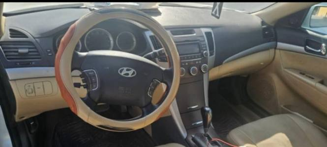 للبيع سوناتا موديل 9 محرك 2400  رقم بغداد  سياره مال جناي بيه كم قطعه سياره خير من الله مال خبيزه ومناسبه جدا سعر 65 عنوان نجف ***********
