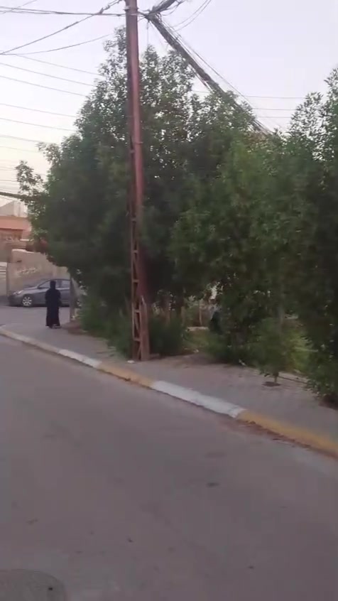 سلام عليكم خوان بيت بلديه للبيع

العنوان كربلاء حي العسكري قرب مجمع البغدادي 
المساحه 100 متر 
للتواصل |***********
