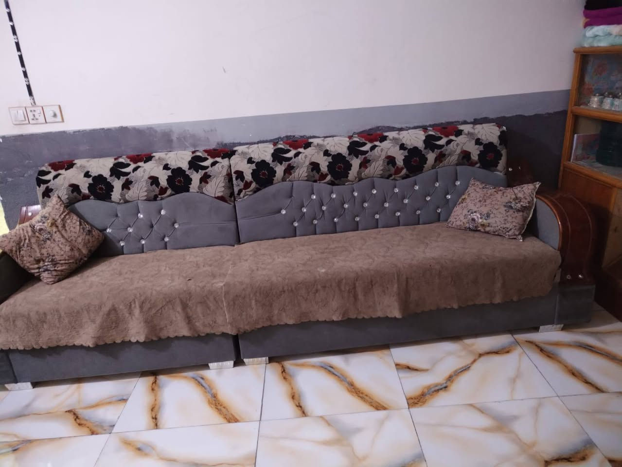 السلام عليكم
تخم ديوان درجه أولى تسگام أخو الجديد سعره 550 وبي مجال قليل مكانه كوفة أم عباسيات 
للأستفسار ***********

