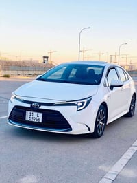 للبيع كورلا شكل امريكي 2024 ماشيه 32 سياره نضيفه استعمال شخصي مكفوله ع...