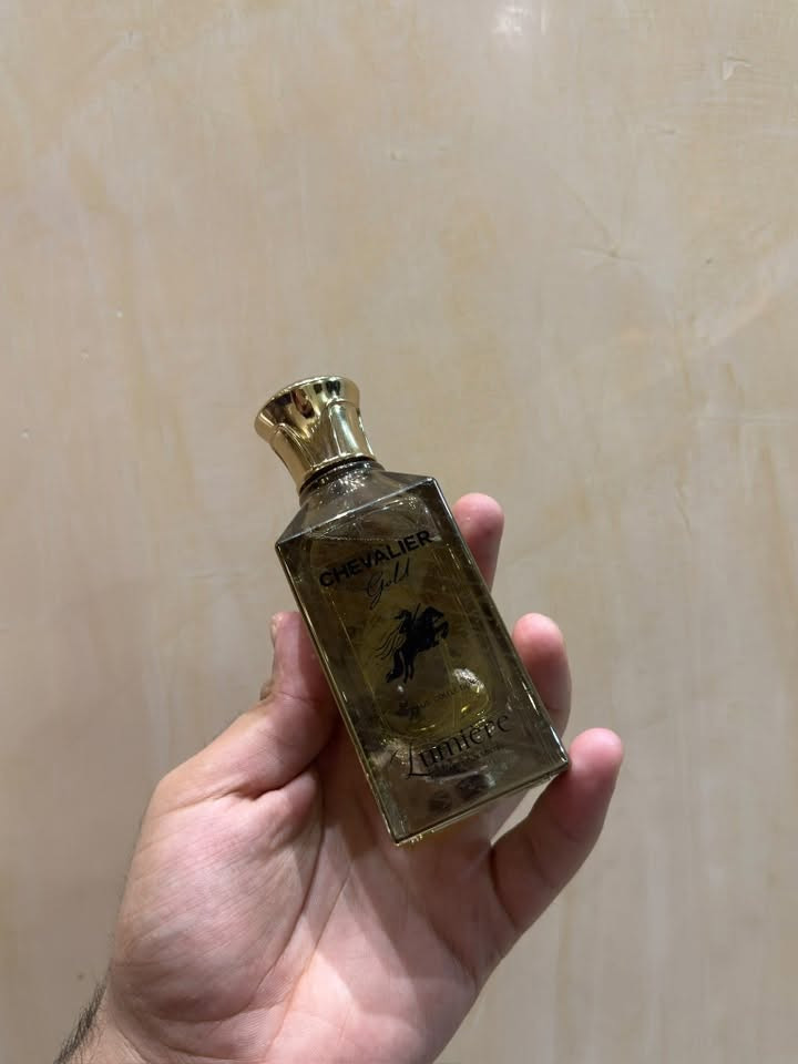 اخوان العطور بيهن مستخدمات شي بسيط كلش واكو فقط مفتوحات من الباكيت للتواصل وتريد تعرف اسعارهن راسلني واتساب اسعار مناسبه كلش وجوه السوك وكراتين وياهن وتوصيل لجميع المحافضات 
***********
