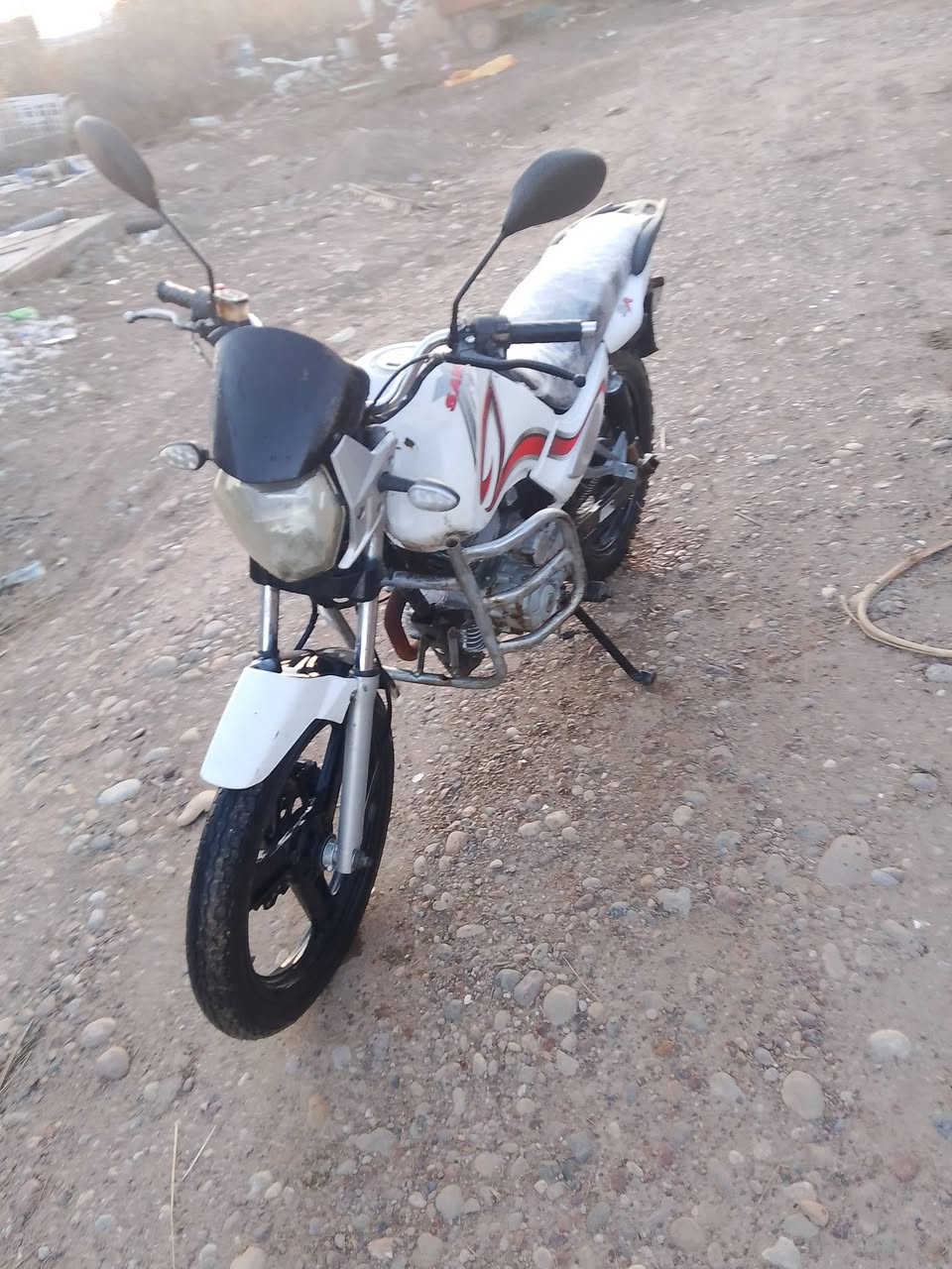 سنكي موديل 2018 مكينه 200 مطور جديد مكينه ممفتوحه عل شركه مكينه لا تنقيص ولا تبخير تخم تاير جديد كهربيات كله شغاله السعر 500 وبي مجال لشراي ***********
