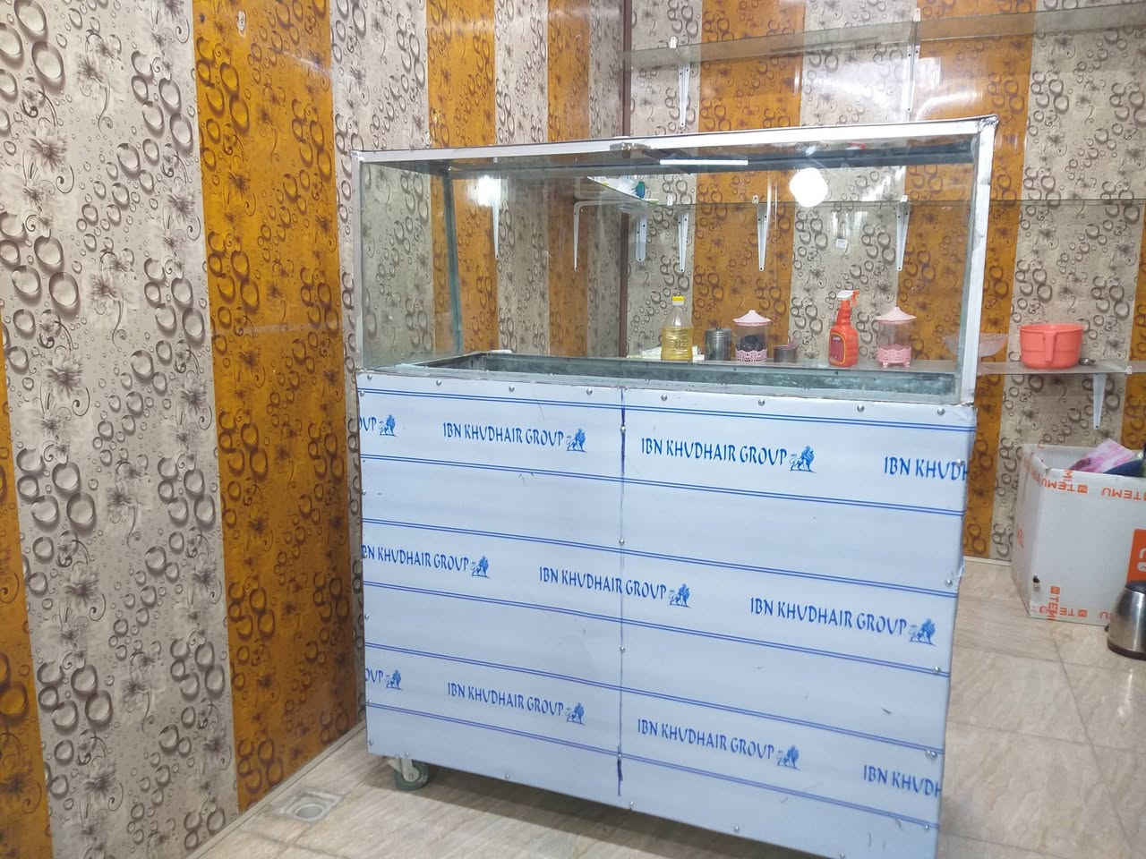 مطعم متكامل للبيع للإستفسار الاتصال على رقم ***********
