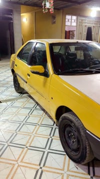 بيجو 405 موديل 12 لسياره كدام لعين نضيفه بس لضربات بلصور مبينات وخباس ...