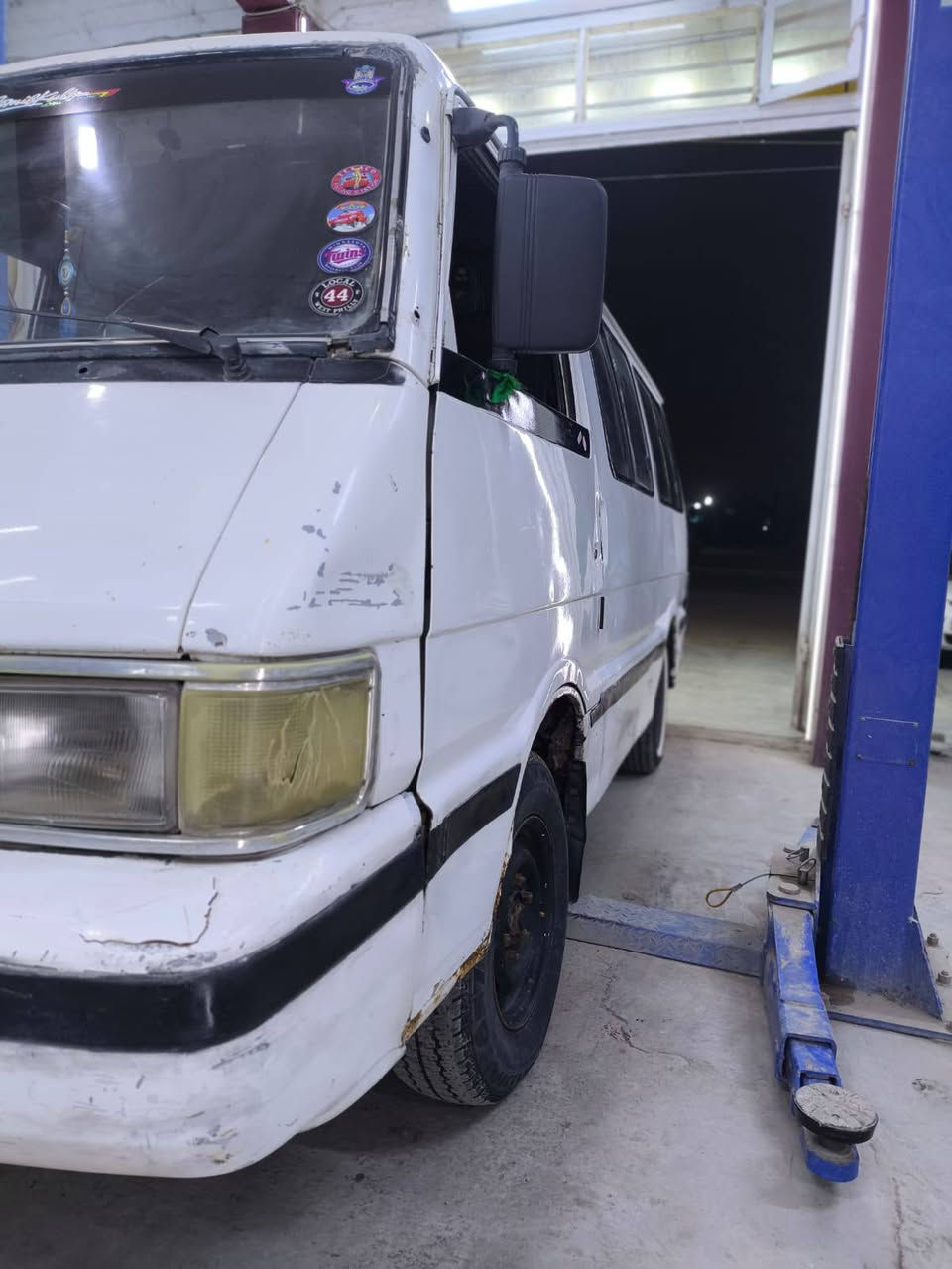 السلام عليكم
كيا بستا 92 مكينه قبل شهر تجفيت جديد كير واكسل قبل سبوع شادهن جدد السياره بور مشط ستيرن قبل شهرين شادهن باتري البارحة بدلته شواصي 4 جدد السياره جديده ما عايزه برغي ترايك وين ميعجبك اتعهدلك بمالك فقط السياره عليه غرمات هيئه ومرور وره المشتري معليه اني سنويه صاقطه غرفته نضيفه مكاني بابل 
 شارع 60 رقمي *********** رايده ب27$ قره التفاصيل كامله يله تخابر
