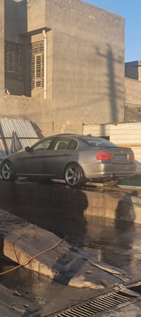 BMW e90 2009 رقم بغداد انكليزي بسمي سنوية ل٢٠٣١  مكينه دبل فانوس كير و...
