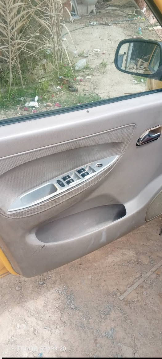 السلام عليكم بيع مستعجل 
شيري كوين مديل 2010 رقم نجف رعيها موجود سياره شغاله بيهة هذه الصوت بل محرك بس أول متشتغل بيع اومراوس مكان كوفه حي ميسان سعر 13قفل
للاتصال *********** النجف, العراق
