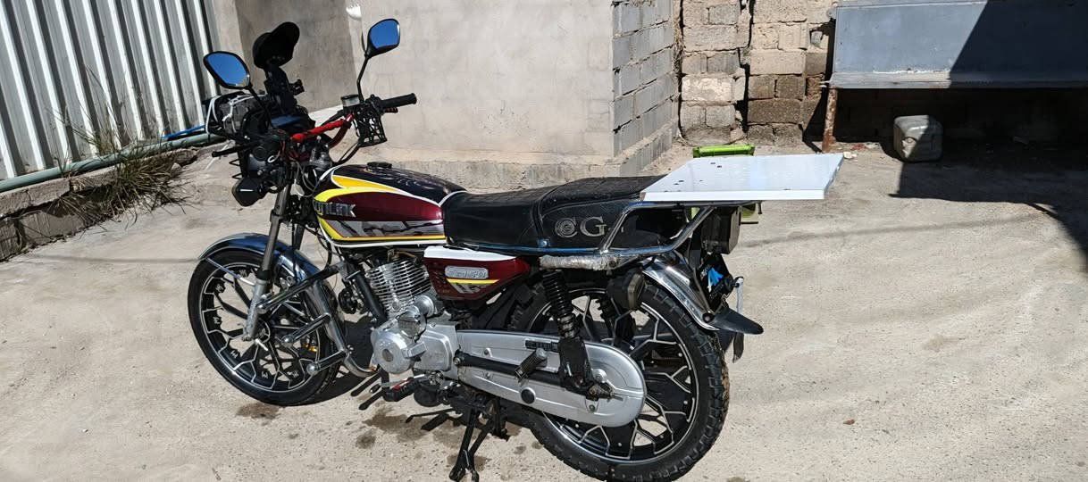 السلام عليكم ايراني موديل23 تشغيل عن بعد بصمه كهربائيات كله شغاله محرك 150 كبس ممفتوح السعر 750 وبيه مجال شي قليل اوراق فقط منفيس


**إذا كنت صاحب هذا الإعلان وتريد حذفه لأي سبب، رجاءا أرسل رسالة إلى الدعم الفني**