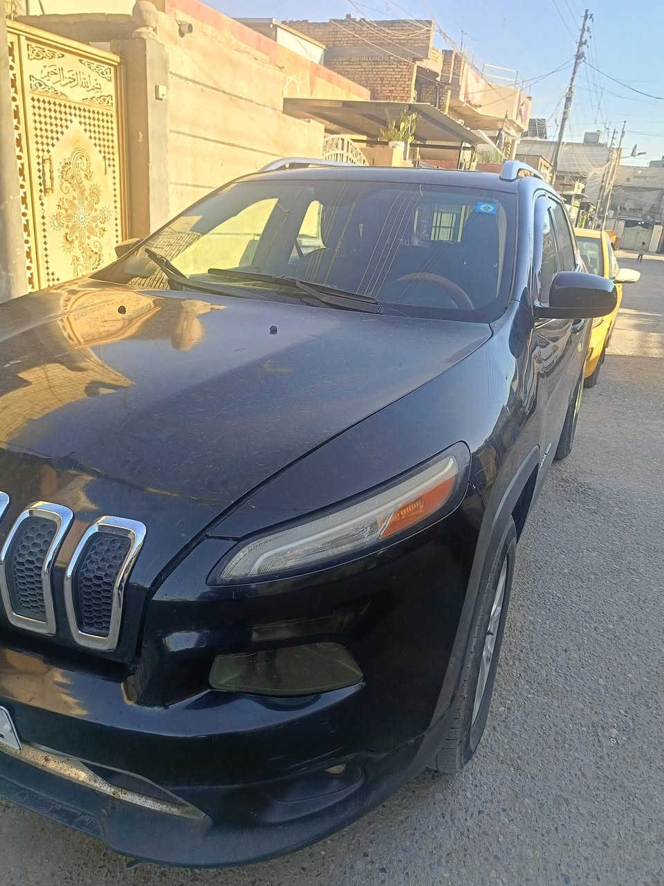 سلام عليكم جيب بزون موديل16 سعر 100 سعر رقم ***********
