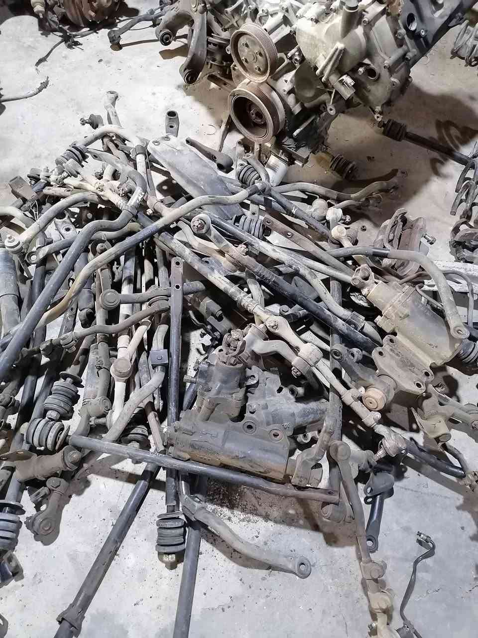 يتوفر ادوات شبوط تفصيخ حاويه توصيل عندي للاستفسار***********
