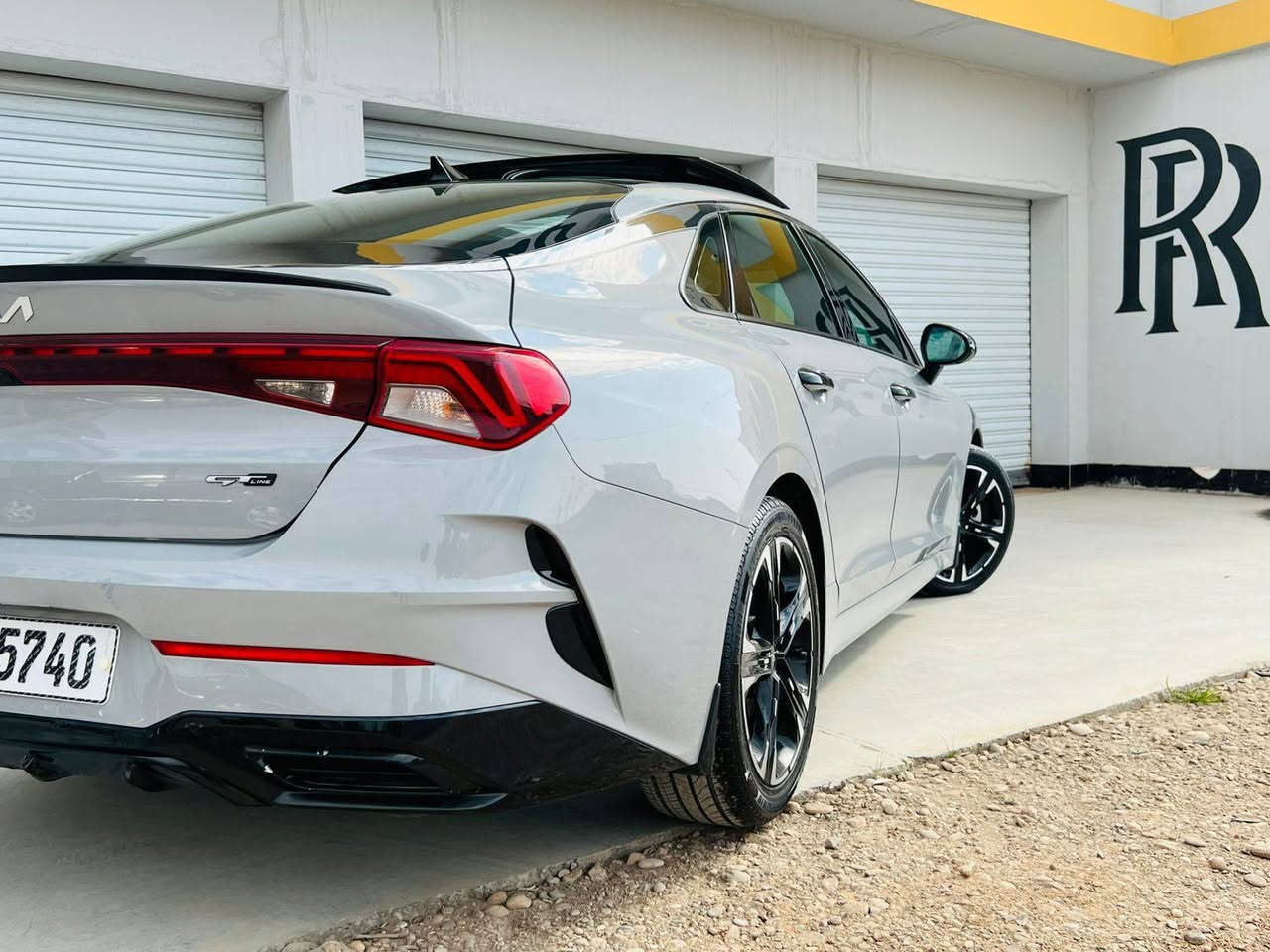 K5, Gt Line2022لــلــبـيــع
فول مواصفات واحد على واحد  وبعد هيه مواصفات الGTمعروفه
عداد المشي :81kmالاف
اللون : سمنتي (مميز)
1_بصمة + تشغيل عن بعد
2_ حساس جنطه اوتو
3_بانوراما
4_لايت زنون 4 عدسات
5 _لد نهاري امامي + لد خلفي
6_ كشافات
7_رادار امامي + كامره رادار امامي
8_رادار خلفي وجانبي + نقطه عمياء فول حساس
9_داخل احمر مميز + كشنات جلد
10 _فول تحكم ستيرن +قياده ذاتيه ذكية
11-كامره خلفية
12_ شاشه حجم كبير
13_تدفئة كشنات
14_سايد بريك بصمة
15_شحن واير ليس
16_مود درايف
17_كشن سائق كهرباء
محرك 1600 تيربو 
سياره نضيفه معنى كلمه مناقصه شي 
رقم بغداد 
رقم شاصي حادثه كلش خفيف 

5XXG64j28NG134877
العنوان  بغداد مجمع بسمايه
رقم الهاتف ***********
وسعرها 210 وبيها مجال قليل بغداد, العراق
