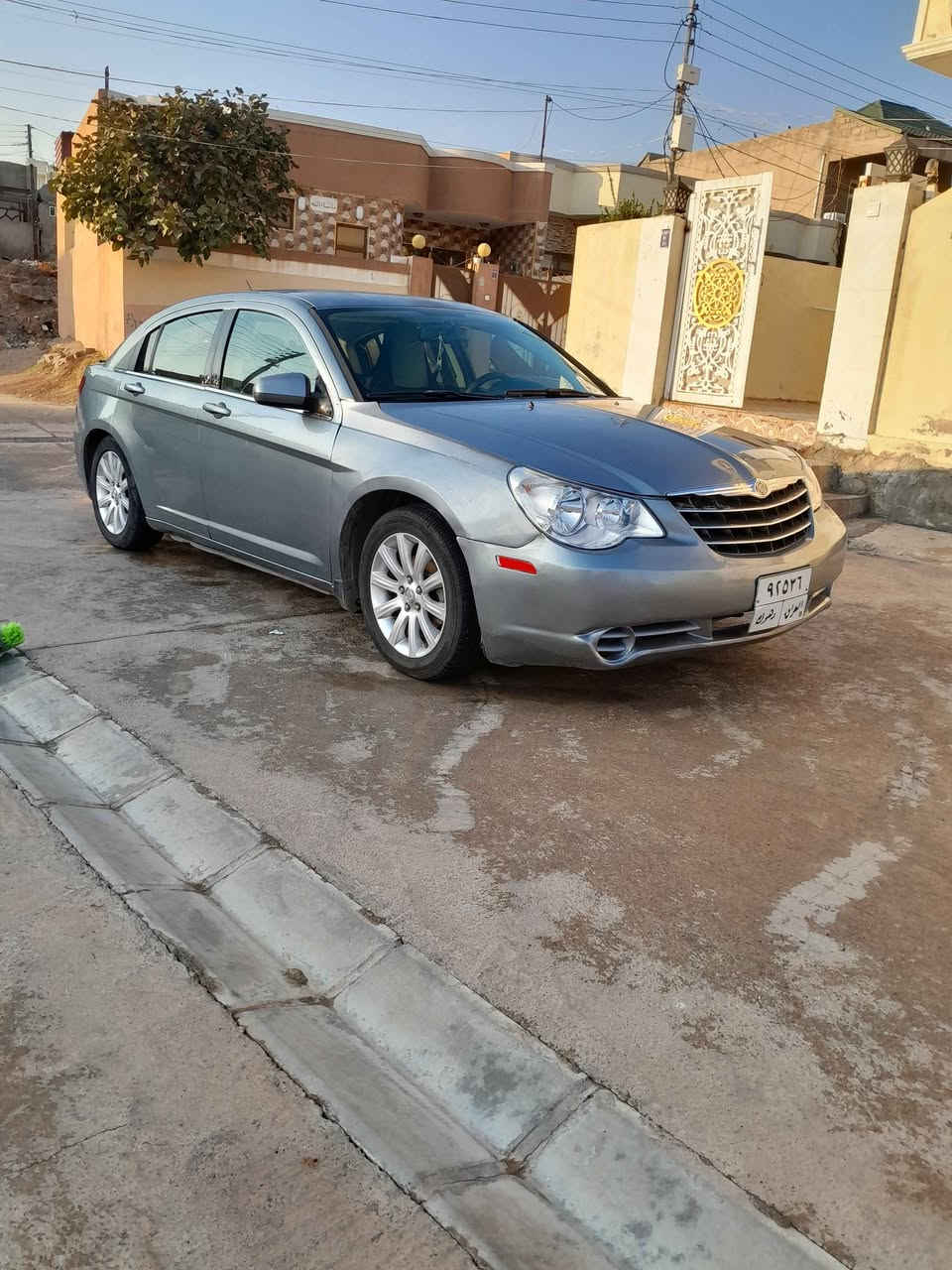 مودێل ٢٠١٠ 
رەنگ رساسی  غرامە ٣٥٠ دولار سەرن
گێر مکین شرت بێ عێب 
دووقتعە بجیک سبخ 
گێر توماتیک 
*********** زاخو, دهوك
