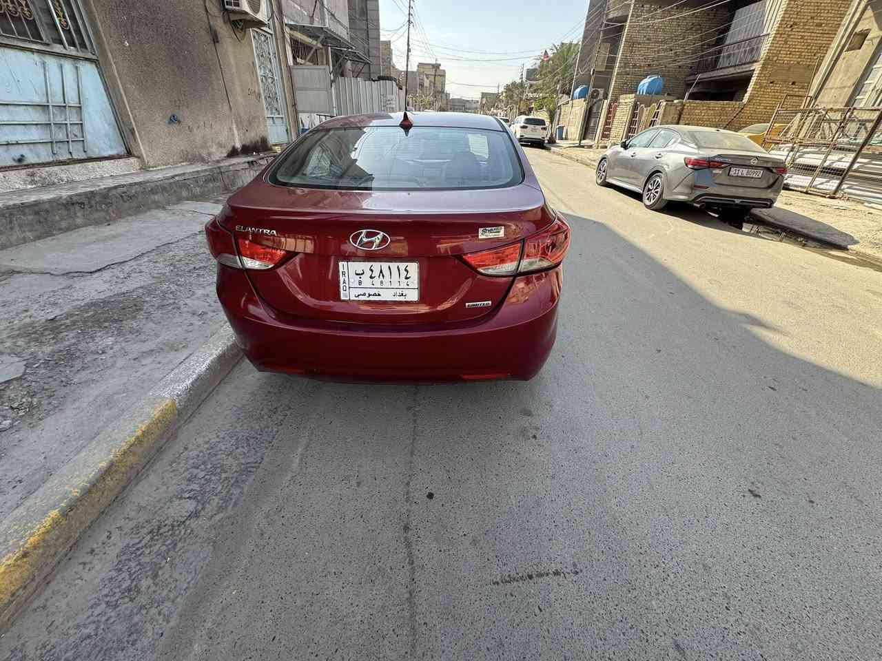 سلام عليكم
النترا 13 امريكي حادث الاصلي خلفي ما واصل للحوض 
بيها  صبغ جزء من الباب الايمن والايسر اثر طخه   سياره مكينه كير خير من الله ماشيه 109 ميل  غير متواجد ع نت. سعر 95 وبيها مجال بسيط 
 
*********** بغداد
