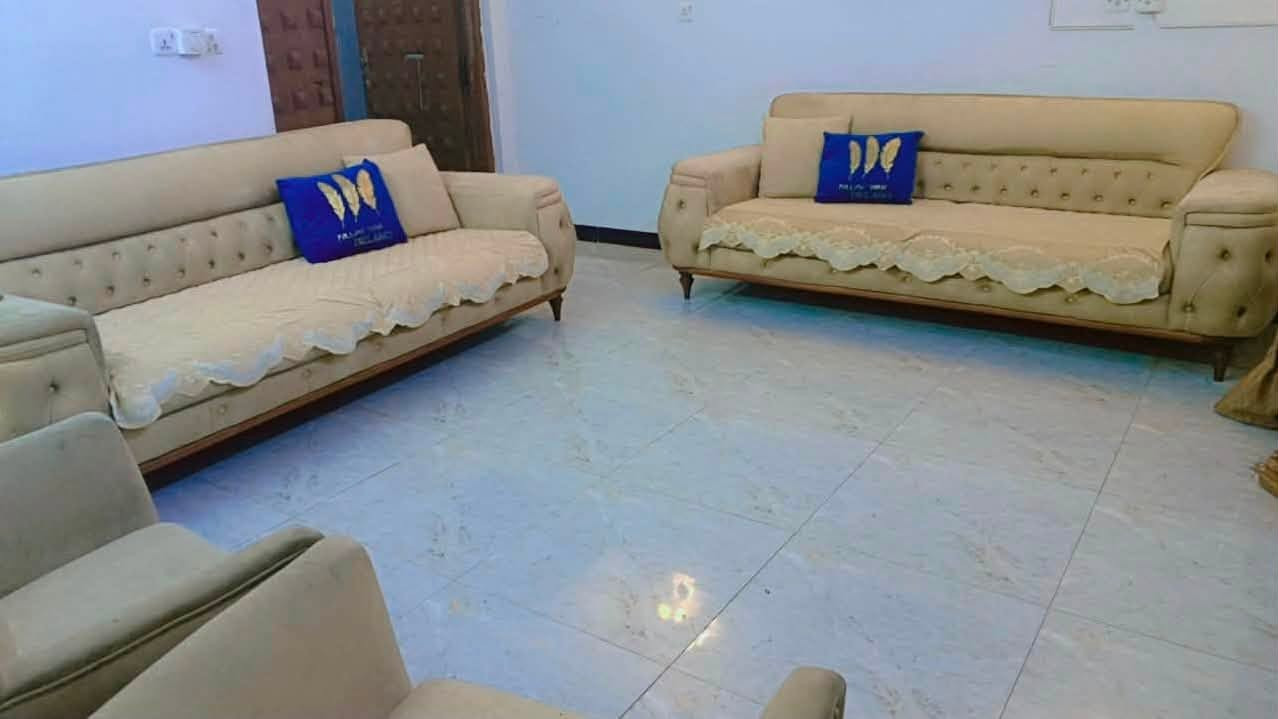 اغراض للبيع 
تخم تركي خشب زان ٨ مقاعد يصير سرير سعر ٤٥٠ 
غرفه نوم تركيه درجه اولى خشب ثقيل من مزاج سنتر كله هايدروليكً صبغ حراري سعر ٨٠٠ 
كاونتر المنيوم سطح مرمر طبيعي سعر ٥٠٠ 
ثريه ب١٠ 
قاطع خشب ثقيل اصلي ب٢٥ 
ميز طعام خشب زان ١٠٠
العنوان بغداد


**إذا كنت صاحب هذا الإعلان وتريد حذفه لأي سبب، رجاءا أرسل رسالة إلى الدعم الفني**