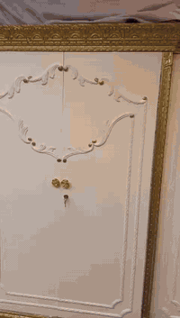 سلام عليكم البيع غرفه عراقي ديكور مصري رسلونه عله رقم ***********
