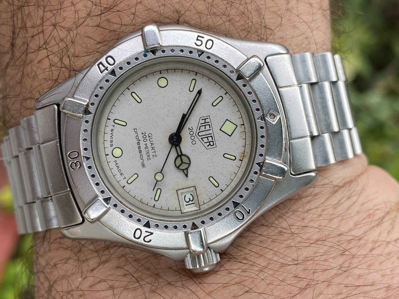 تاك هيور 
قطر ٣٤
سير يلبس ايد ناعم وشويه اكبر من ناعم 

مكينة معلمة 
دكمة معلمة 
سير معلم 
ستيكر بالخلف
رنك دوار 

والسعر بلاش للتواصل خاص 

التواصل عبر الخاص فقط لا اتواصل من خلال التعليقات


**إذا كنت صاحب هذا الإعلان وتريد حذفه لأي سبب، رجاءا أرسل رسالة إلى الدعم الفني**