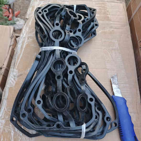 سلام عليكم ورحمة الله 
واشرات قبق ولفات محركات ريو المفتوح والمسكر السعر ١٥ الف توصيل مجاني
***********
