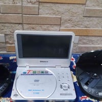 الجهاز الي بنص مشغل ديفيدي ولقطعتين السود مشغل سيدي كلهن فحم ابيعهن عل...