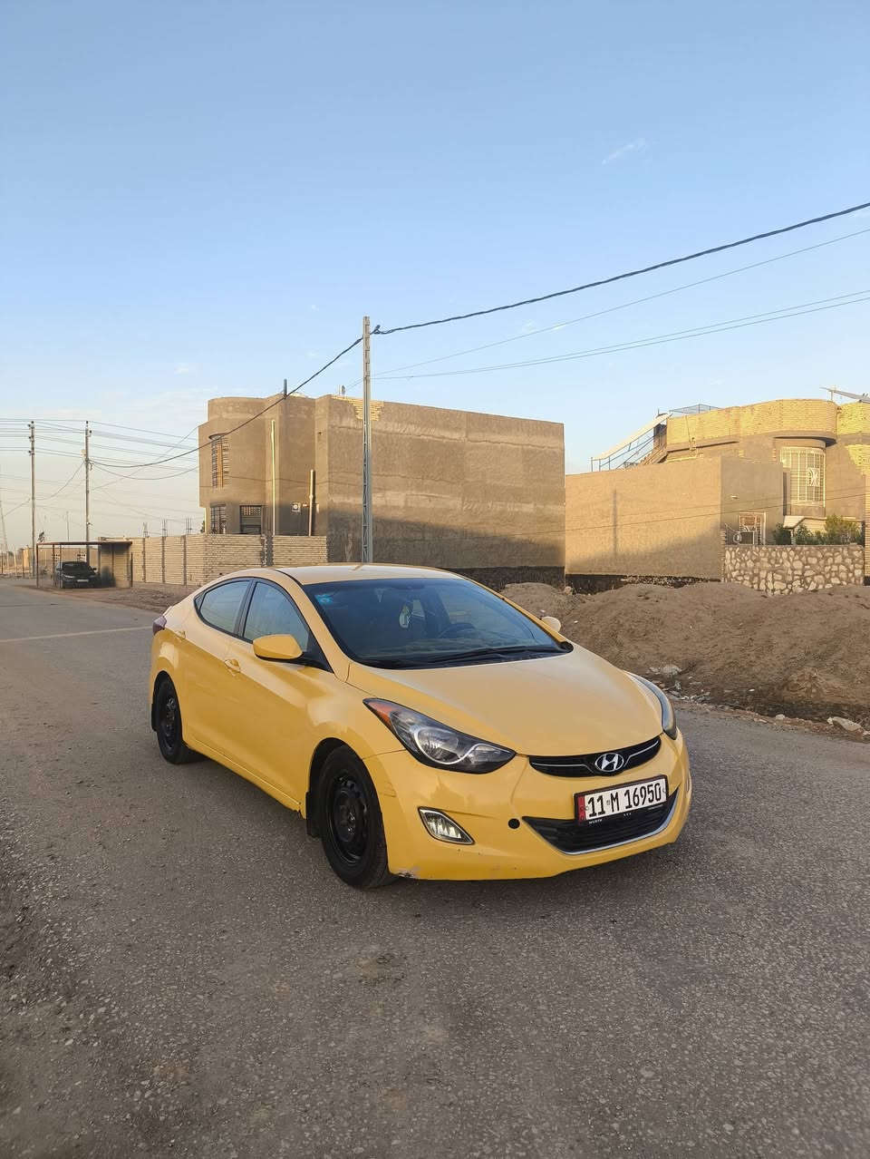 سلام عليكم النترا 2013
كير ومكينة خير من الله حدادية تخم تاير جديد 
تدفئة تبريد ثلج ❄️ 
مصفره هيئة وغرامات 
تحكم ستيرن شاشه كامره خلفية  سنتر لوك 
سياره جهازه ومال جناي 
سعر 90 وبيها مجال 
للستفسار اتصل 
*********** 
***********
