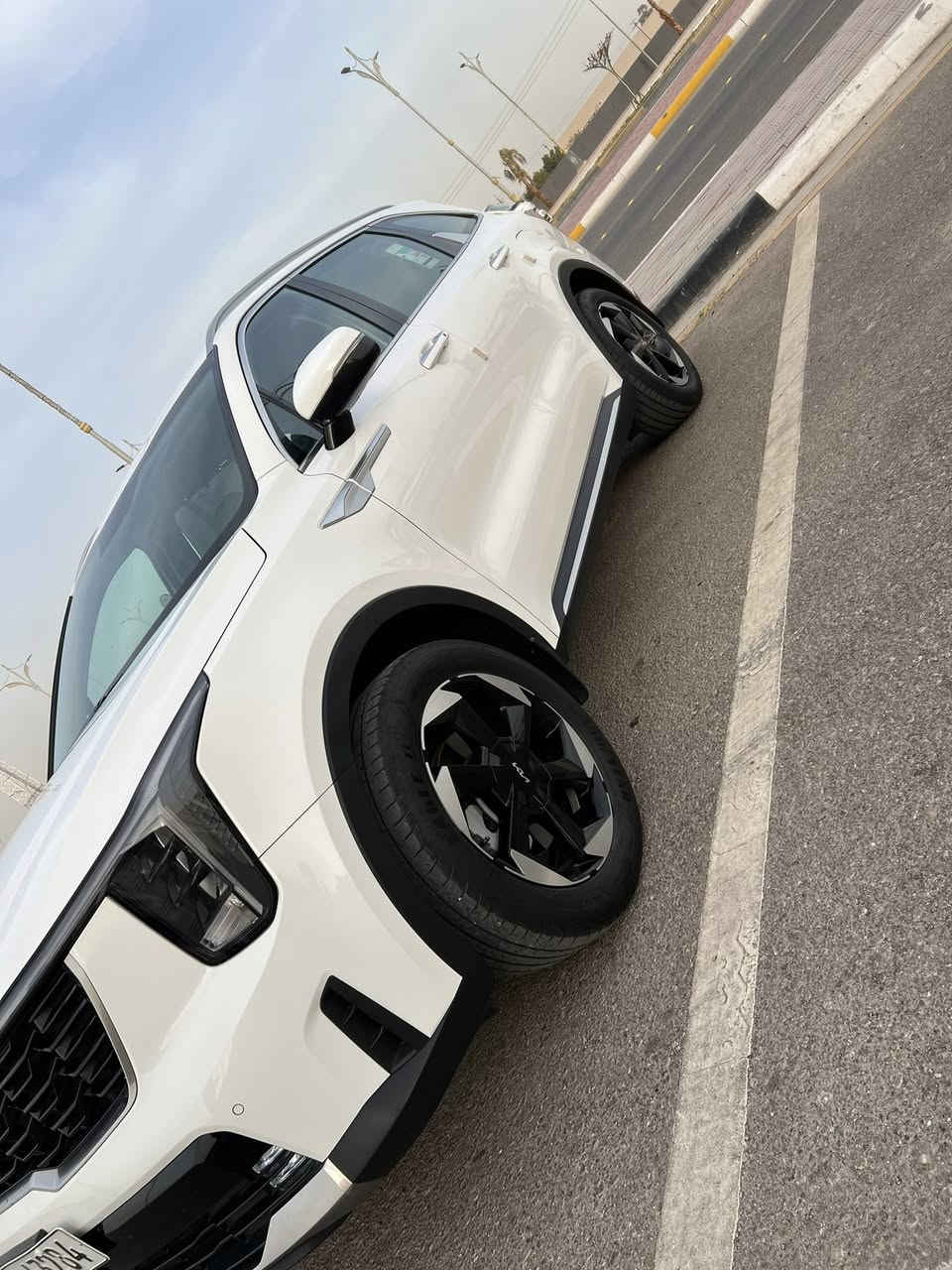 سلام عليكم للبيع كيا سورنتو 2024 خليجي رقم بغداد  ضمان شركة الدولية ماشية 
37 الف مواصفات فول عده  البانوراما
شاشه متصل 
مكينة 6 سلندر كير ماوس سايد بريك كهرباء  
بصمة 7 
كشنات كهرباء  
حساس امامي خلفي  
4 وضعيات قياده
 مانع انحدار بردات خلفية تبريد مناخي
مكاني كربلاء 
***********
***********
سعر310
وبيهه مجال
