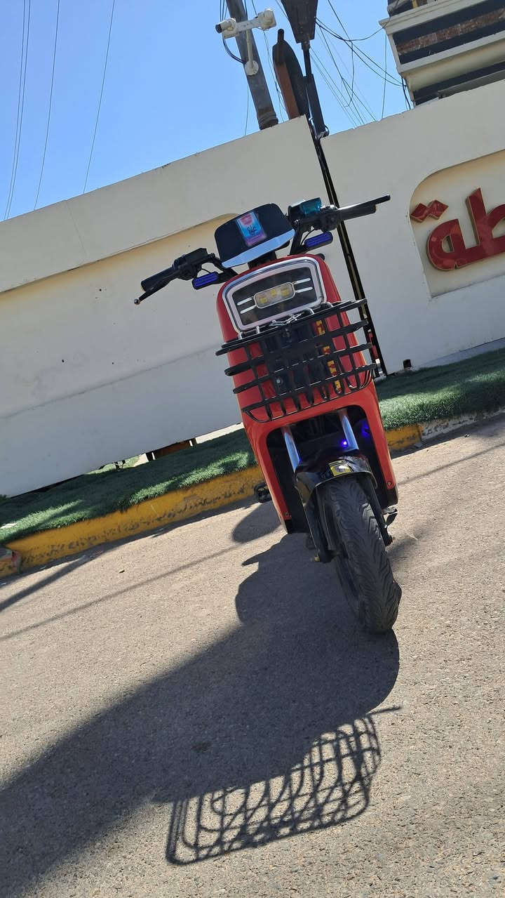 سلام عليكم دراجه شحن ار 7فول مواصفات بصمه بطاريات جديد العنوان بغداد البياع حي جهاد السعر 370تواصل 9647768599489
