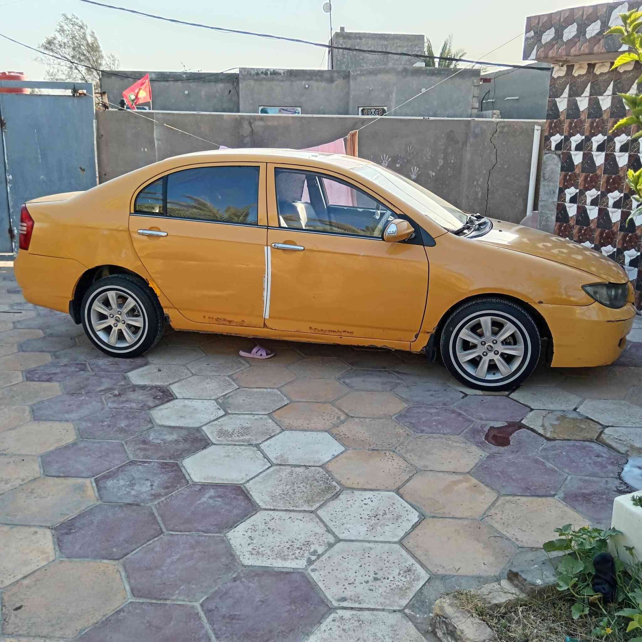 سلام عليكم ليفان للبيع ٦٢٠   ٢٠١٤ بيهه باب امبدل كير مكفول ول محرك بي خيط تبخير سياره بيهه بس شويه خياسات هيئه مصفره سياره بسمي ٣٨ وهاذا رقمي ***********
