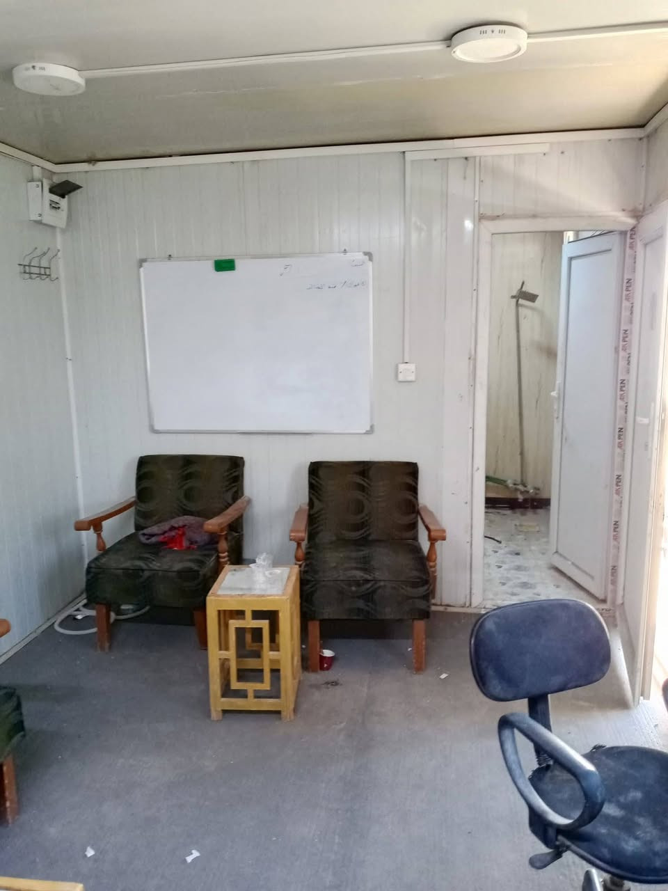 كرفانات عدد 3 واحد 12م وثاني 7م وثالث 6م مكانهن بصره استفسار ***********
