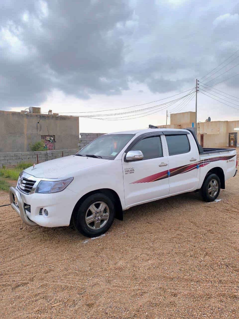 سلام عليكم ٢٠١٢للبيع مكفوله كويتي شاصي ١٩سياره جديده السعر ١٥٠مكاني ذي قار للاتصال ***********
