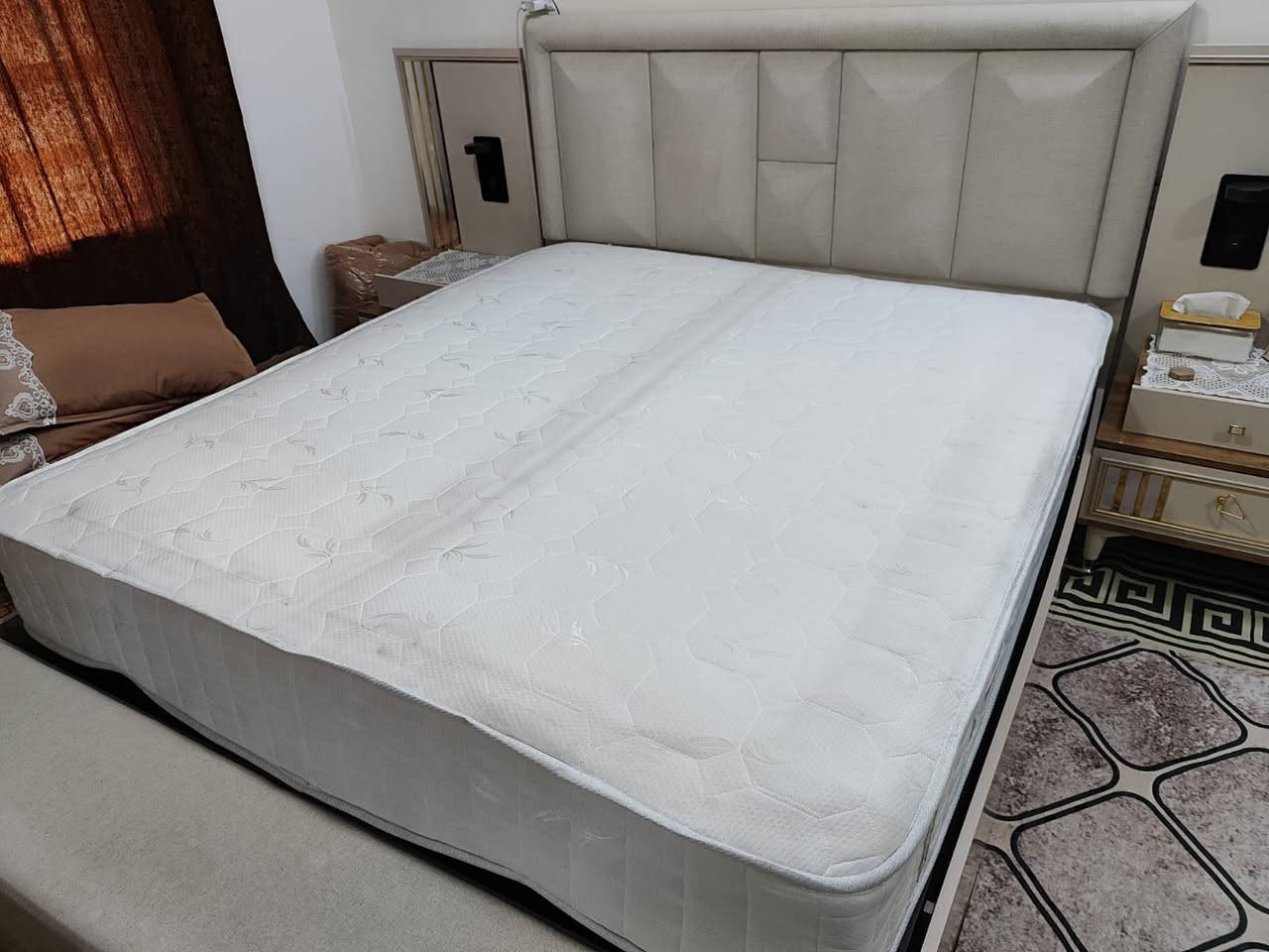 دوشك جربايه استعمال اشهر قليله
دوشك يكعد على جربايه الغرف التركي القياس واضح كدامكم مكاني رحمانية الشعلة
الرقم ***********
