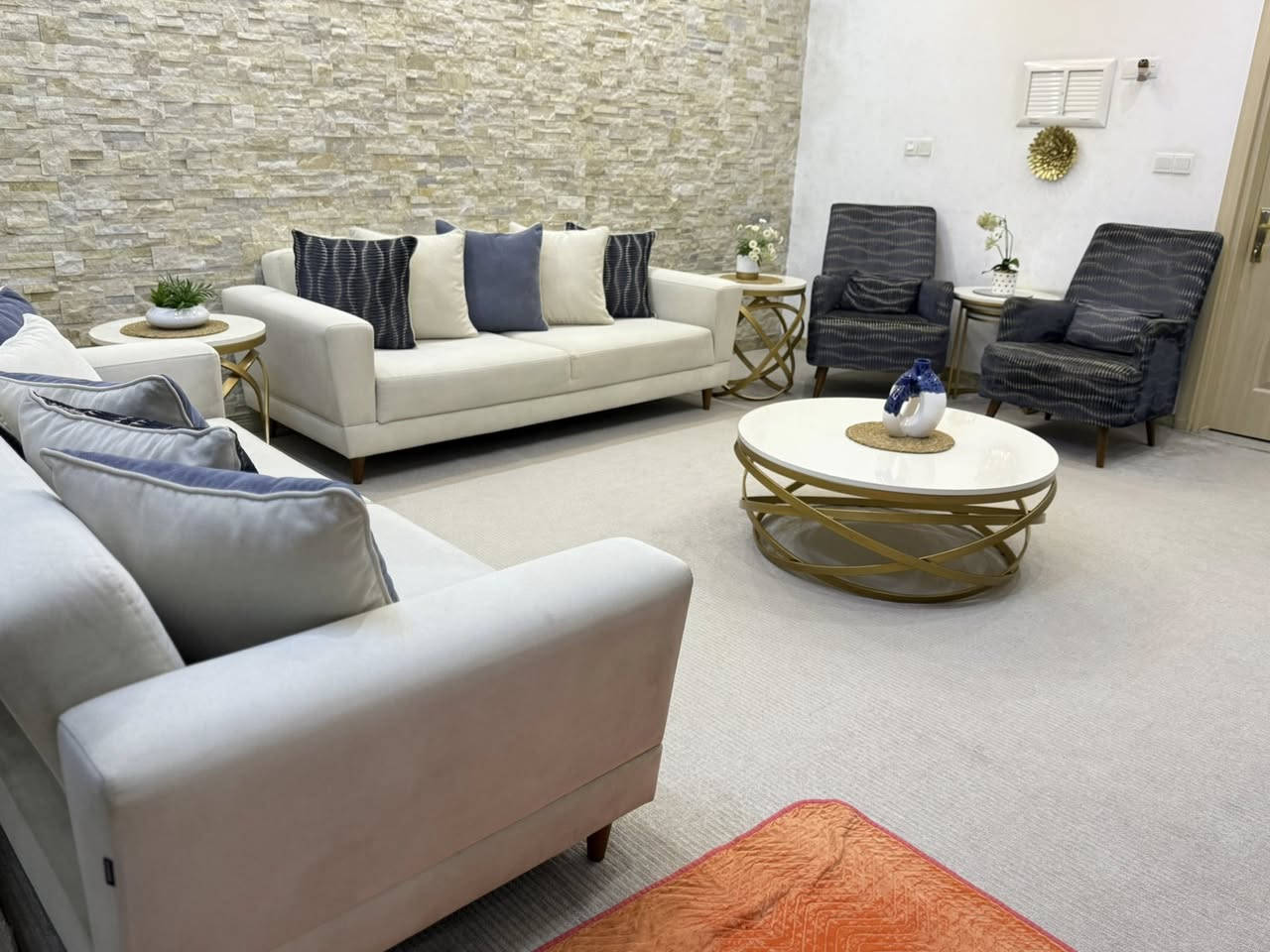 بفضل الله …… وصلت الان 🔥 🔥 

أنواع الأغراض المنزلية المستخدمة النظيفة بأسعار مناسبة .

يوجد توصيل سريع داخل أربيل .

للاستفسار والطلب التواصل عبر الخاص 
أو الواتساب ‭٠٧٨٦ ٥٨٩ ٠٨٧١‬
***********

الموقع 📍
اربيل فرمان بران قرب المدرسة الاماراتية 
شارع 15 >> معرض الهمة للاثاث المنزلي <<

الوكيشن على الخريطة 👇🏼
https://g.co/kgs/SqMWBi
