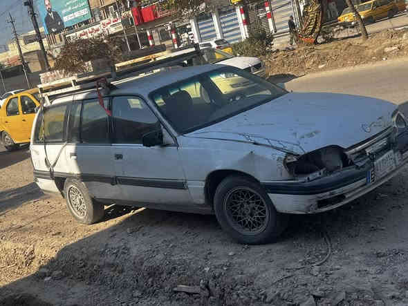 السلام عليكم اوبل استيشن ابيع كوم حديد 
السياره ابسمي شاد مكينه او ضفيره جديده 
مال ابرنس خير من الله بس الكشر تعبان 
السعر مليونين 
مكان السياره بغداد حي اور 
***********
