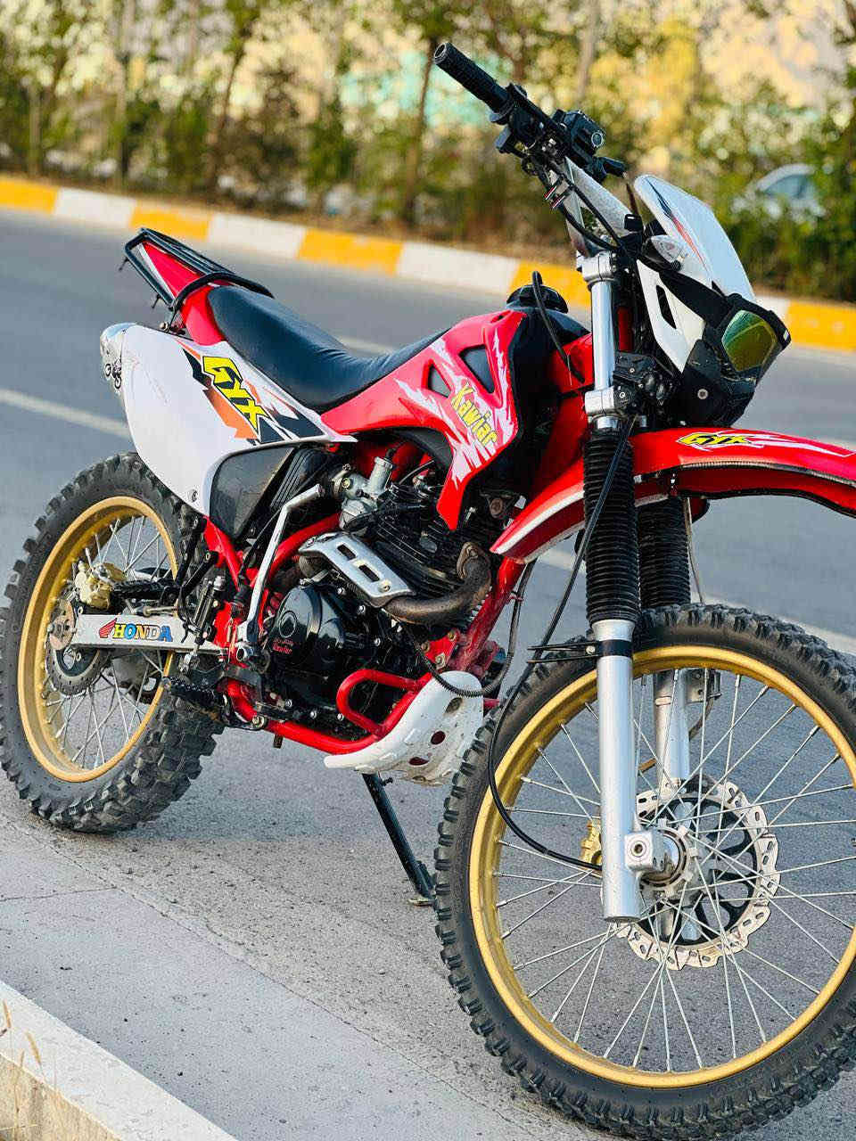 کەویار ۲٠۲۳ هەموو گیانی بەشەرتی فەحس
خاوێنە و کەم لێ خوڕاوە 
0750 148 5028 رانية, السليمانية
