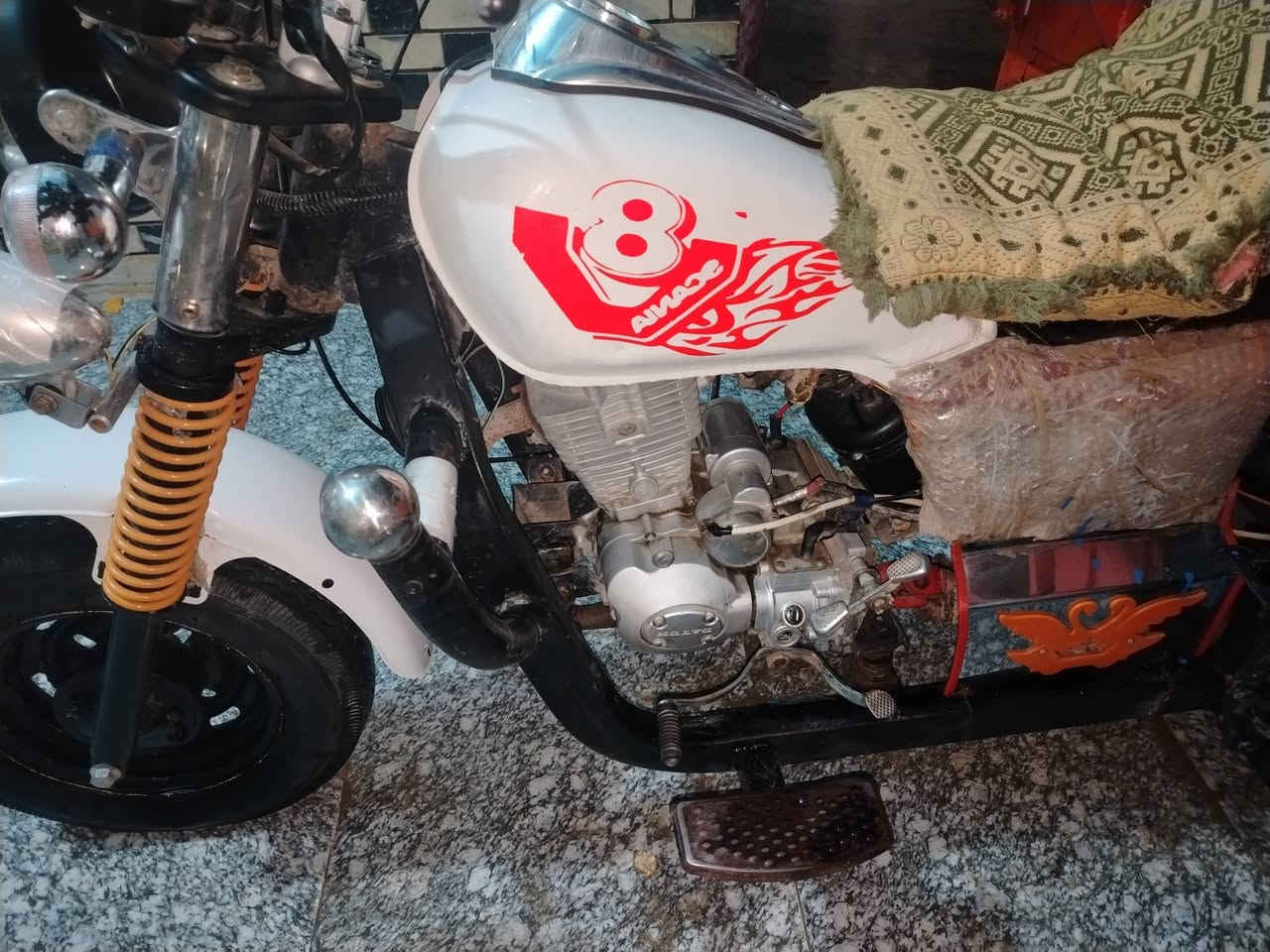 للبيع موديل 13اوراق اصولي محرك 22نضيف مفتوحة مره وحده شرط مكفوله كفاله اكلها شغاله نكر سلف ماعوزه شي مو شراي لا يراسل ويتعبني وتعبه تواير جدد كلها جديد الله شاهد ماعوزه لو برقي مستعجل عله بيعته ***********
