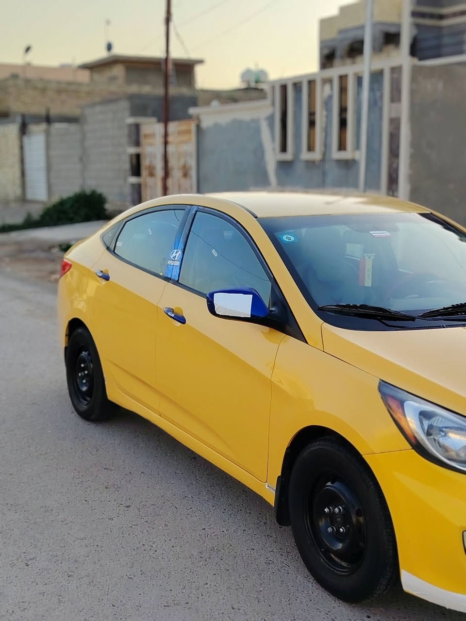 سلام عليكم اكسنت 2014 رقم بغداد بسمي سياره ضرر موضح بصوره رقم تلفون  *********** السعر 86 بيه مجال
