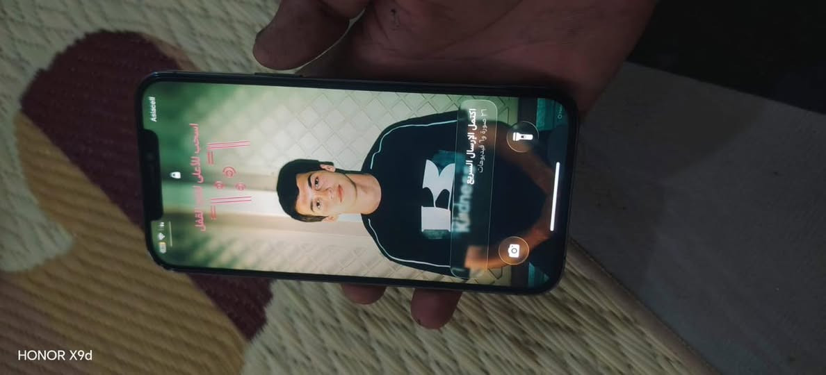 السلام عليكم ايفون ١٢ برو ماكس البيع امبدل شاشه اصليه اذا علكت عندك شويه حتا لو هوا حامي ترجع التلفون وا الفيس ايدي جان يشتغل بس اوكع مني وا توقف بس هذن بي وا الباقي كله شغال بطاريه ٩٣ التلفون ولا زلغ بي عنوان  بغداد مدينه الصدر رقم الهاتف ***********
