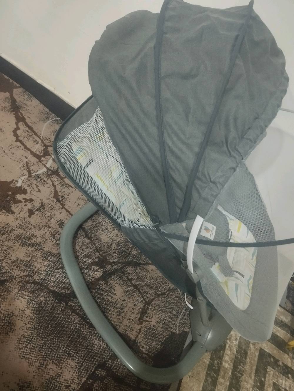 للبيع كرسي هزاز ماركة موستلا غير مستعمل  كهربائي وشحن المكان بابل مركز مدينه