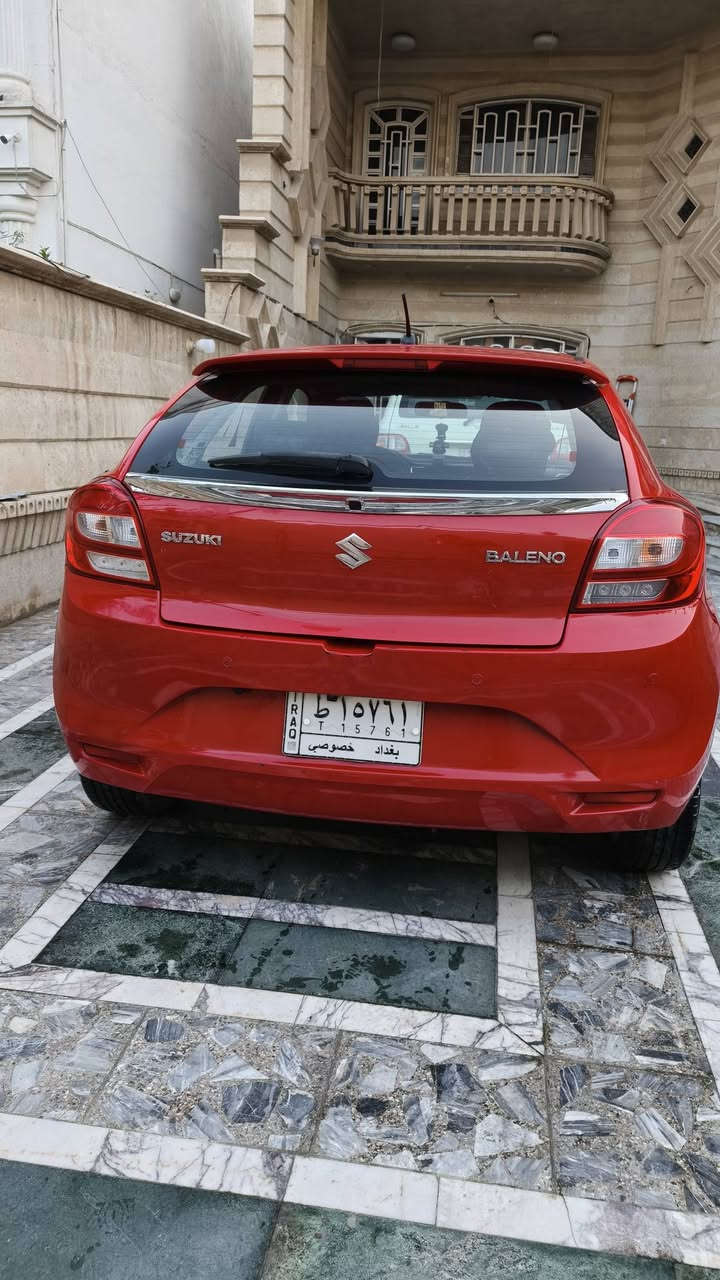السلام عليكم سوزوكي بالينو ٢٠١٨ استلام شركه سياره بيها بارد بشفه مال بنيد جاملغ الامامي بي طخه  الباب الخلفي بي بارد بدون صبغ حته دعاميات مكفوله محرك ١٤٠٠ مواصفاتها
بصمه 
بصمه ابواب وجنطه
 حساسات خلفي
شاشه و كامره خلفيه تحكم ستيرن
مثبت سرعه 
زنون عالي ناصي
اشاير ب مري 
مكانها بغداد المنصور
السعر ١٠٠ ورقه وبيها مجال بسيط جدا
***********
