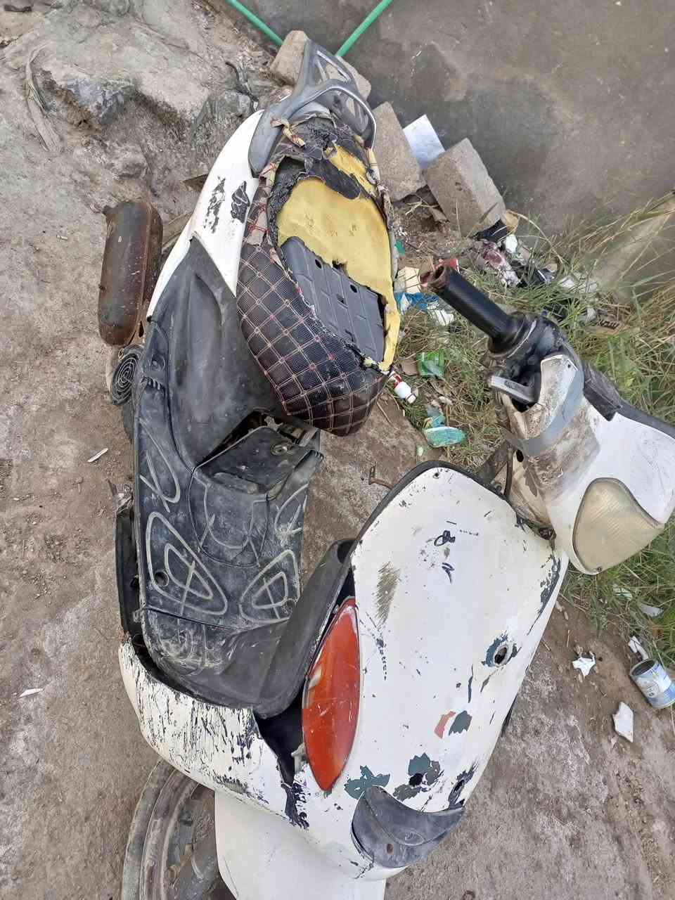 دراجه دولين للبيع كلشي شغلات بيهه 
دكت هندر 
ب250وبيهه مجال لشراي
***********
