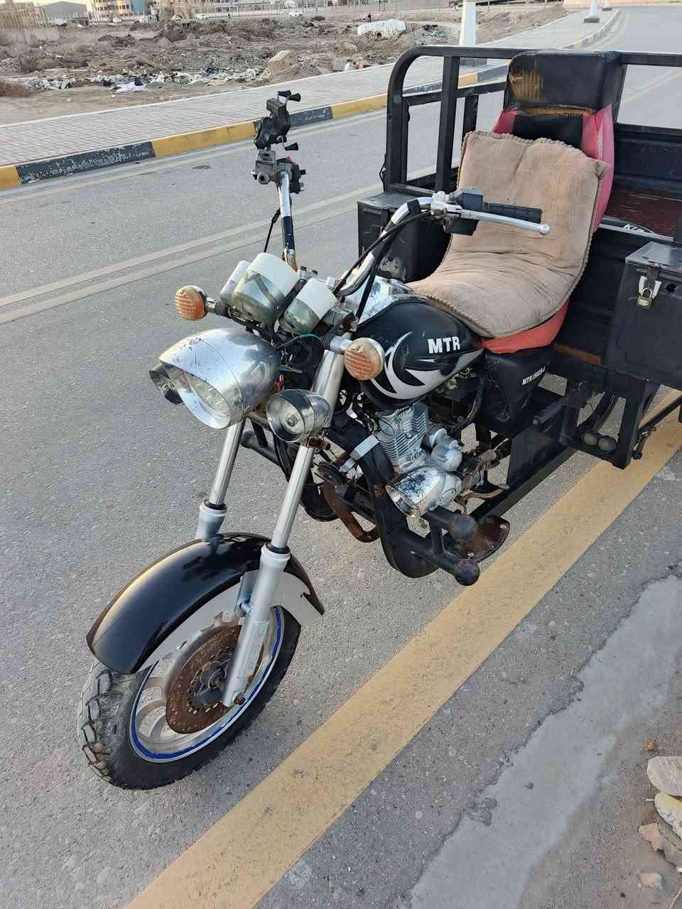 يالله سلام عليكم ستوته للبيع مديل 15 مكينه جديده مامفتوحه سعر 1.800 وبيه مجال رقم ابيض مثنى راعيه موجود برميثه مداور شوكت مايعجبك مكاني سماوه ام العصافير اتصال ***********
