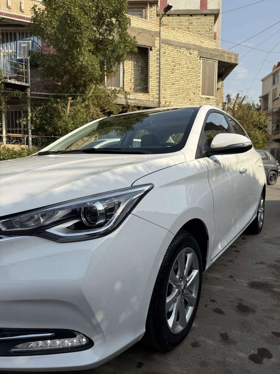 السلام عليكم شانجان السفن موديل 25 حره رقم بغداد بأسمي ماشية 9000 كيلو فقط بعدها بالضمان مكفوله من كلشي عدا تكحيلات بسيطه بالدعاميات وشبر صبغ بدون معجون من الشركة فوك القبغ مال بنزين وممبين نهائياً السعر 100 وبيها مجال جداً بسيط مكان بغداد الصليخ التواصل فقط واتس ***********
