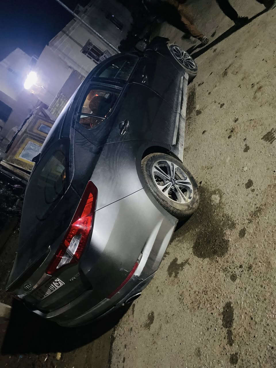 السلام عليكم للبيع كيا اوبتما 2012 أمريكي فول مواصفات  أعلى فئه بصمة  بانوراما كشنات  جلد  شاشه اندروايد رقم  مميز بغداد نكليزي سنويه مجدد 2030 تحويل ثاني يوم محرك تيربو  بيه حادث  بسيط ابيع على وضعيته سيارة  اتصل على رقم الهاتف ***********
