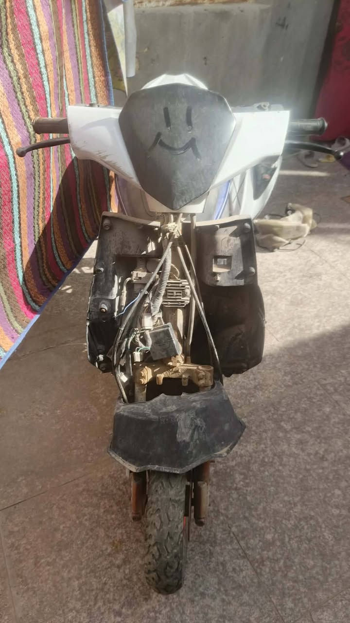 السلام عليكم. شبااب  دراجه كومه حديد.   تجي. تاخذ وتروح 100 وبيه مجال لشراي. وجاي من بعيد مكاني. ناصريه. مركز.   ناحيت الزيناويه


**إذا كنت صاحب هذا الإعلان وتريد حذفه لأي سبب، رجاءا أرسل رسالة إلى الدعم الفني**