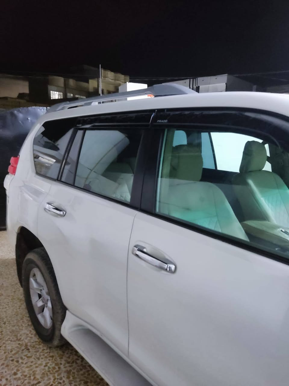 برادو وارد خليجي 2010/. /4سلندر سياره حيل نضيفه ومثل ماموضح بل سونار سياره كلش حلوه وكاعده /مكلف بل نشر /صاحب السياره /*********** //ومراوس هم وحسب القناعه وتحياتي للجميع
